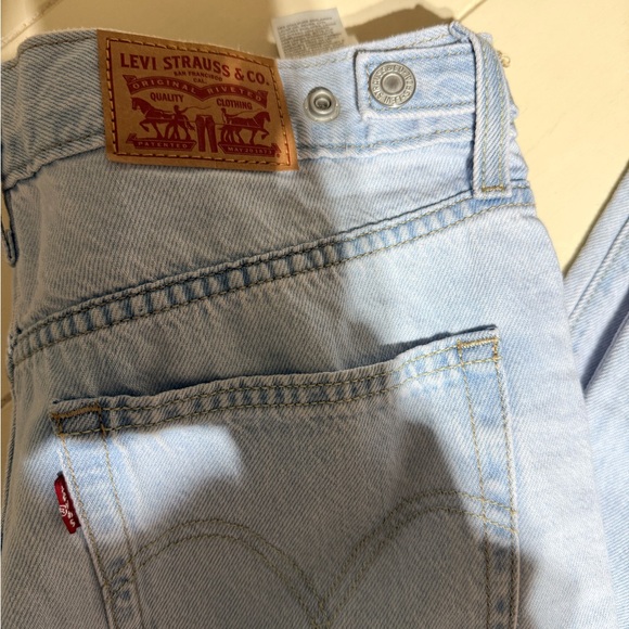 Levi's Light Blue Women's Flare Jeans - Picture 6 of 6